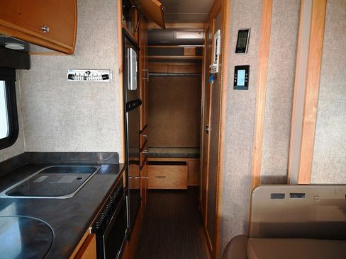 Used 2016 Mercedes-Benz Sprinter 3500 image 18