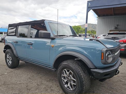 Used 2021 Ford Bronco Badlands AWD/4WD image 4