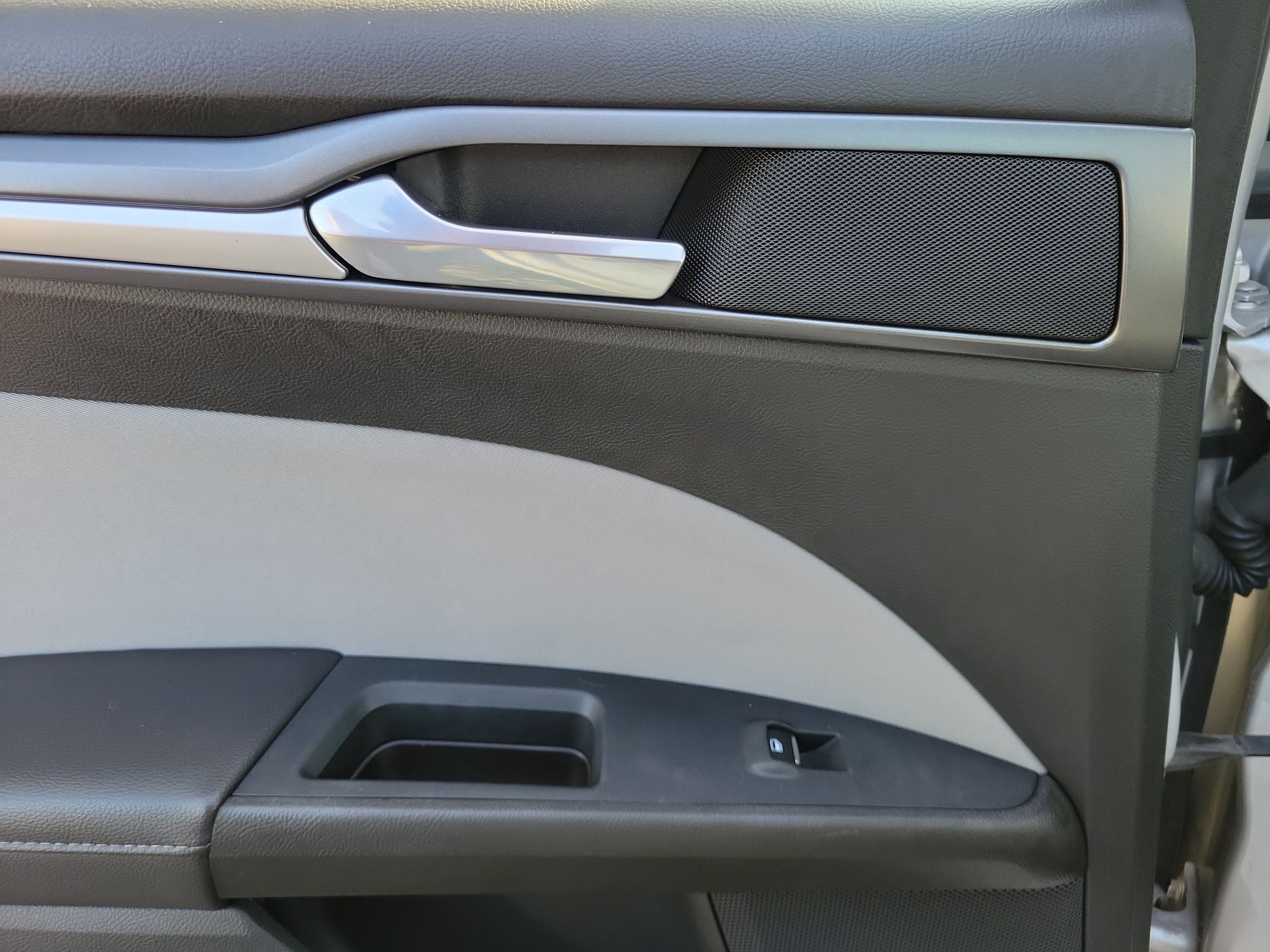 Used 2015 Ford Fusion S FWD image 12