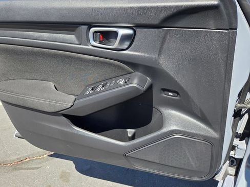 Used 2022 Honda Civic Sport image 17