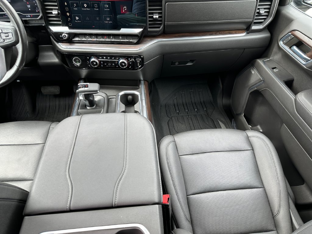Used 2023 GMC Sierra 1500 SLT AWD/4WD image 22