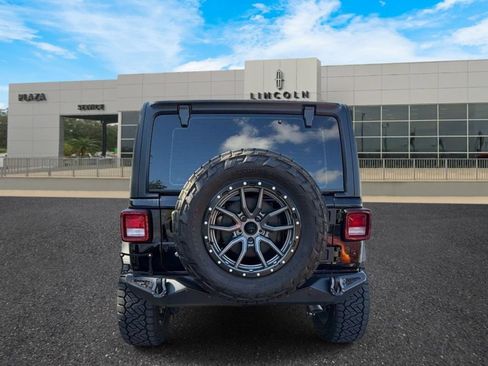 Used 2024 Jeep Wrangler Unlimited Sport AWD/4WD image 4