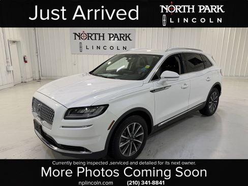 Used 2022 Lincoln Nautilus FWD image 1