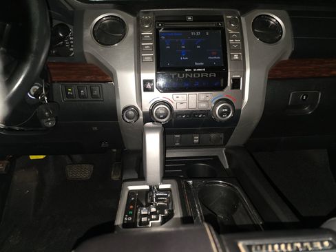 Used 2014 Toyota Tundra Limited image 17