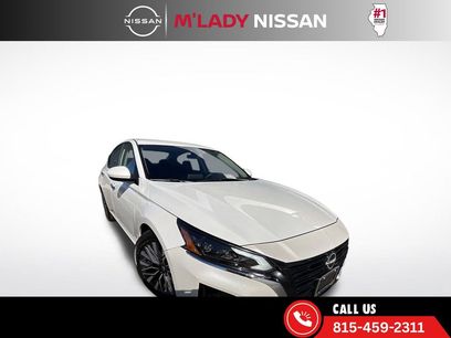 Used 2023 Nissan Altima 2.5 SV