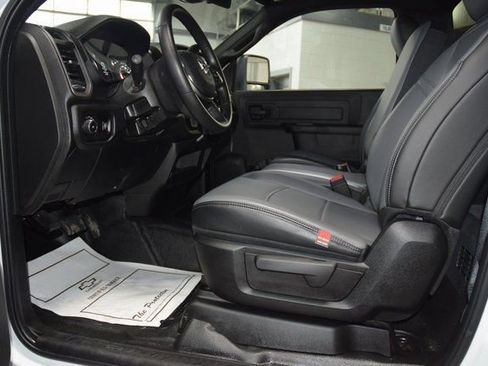 Used 2025 RAM 5500 Tradesman image 32