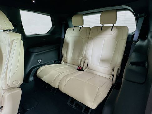 Used 2023 Jeep Grand Cherokee L Limited RWD image 29