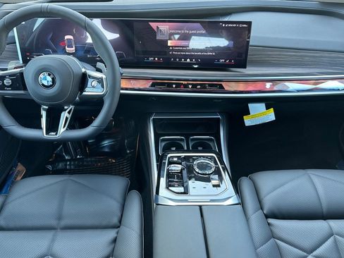 New 2025 BMW 740i image 15