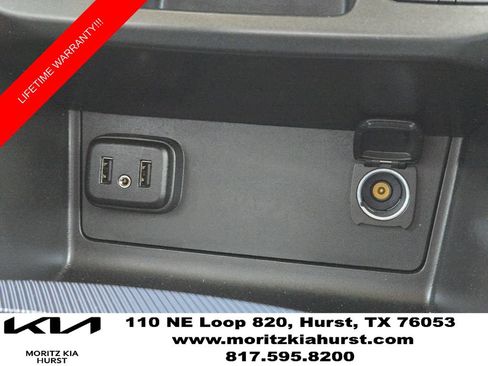 Used 2022 Chevrolet Colorado Z71 AWD/4WD image 22