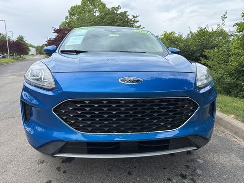 Used 2020 Ford Escape SE AWD/4WD image 3