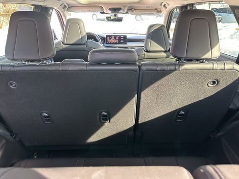 Used 2025 INFINITI QX60 Sensory w/ Vision Package image 40