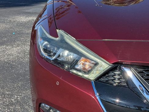 Used 2016 Nissan Maxima SR image 10