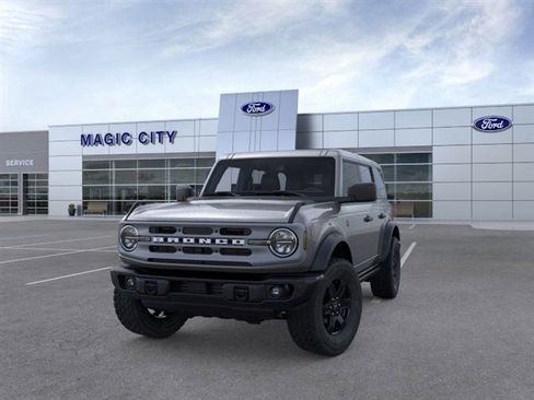 New 2025 Ford Bronco Big Bend w/ Black Diamond Package image 2