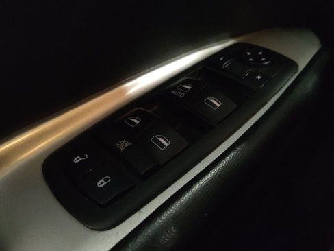 Used 2018 Dodge Journey SE w/ Connectivity Group FWD image 27