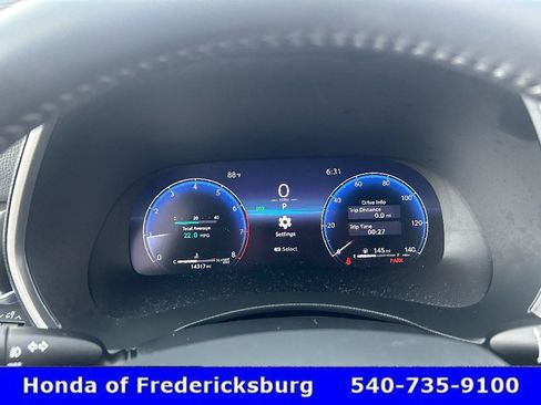Used 2024 Toyota Highlander Limited AWD/4WD image 16