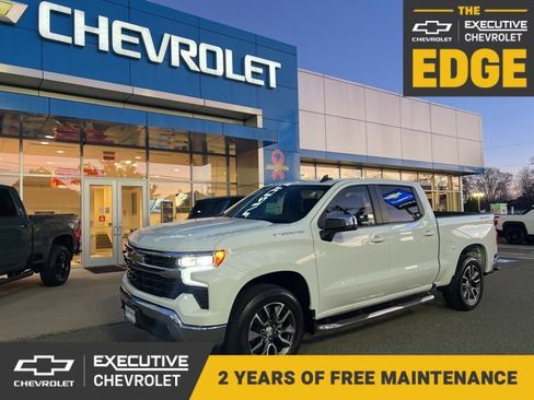 Used 2022 Chevrolet Silverado 1500 LT image 1