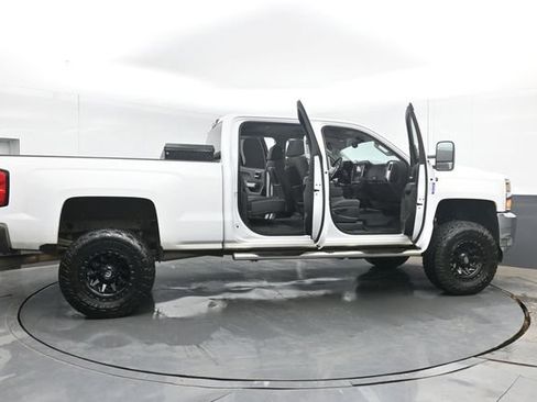 Used 2015 Chevrolet Silverado 2500 LT AWD/4WD image 47