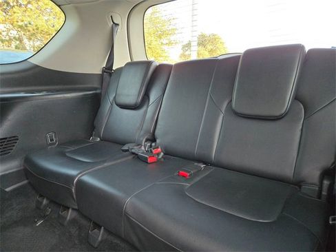 Used 2023 Nissan Armada SL image 8