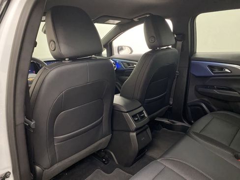 Used 2025 Chevrolet Equinox EV LT w/ Convenience Package image 15