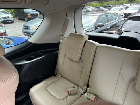 Used 2021 Nissan Armada SL w/ Captain's Chairs Package RWD image 23