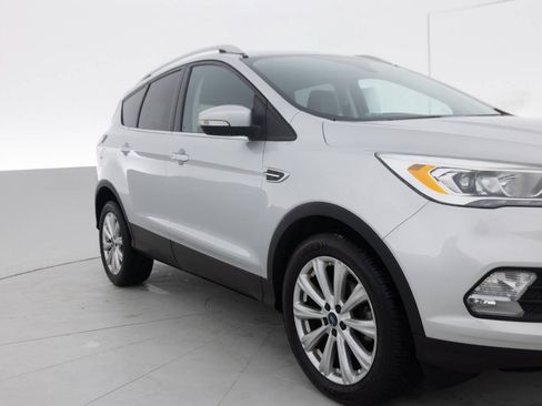 Used 2017 Ford Escape Titanium FWD image 11