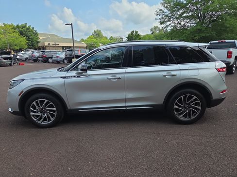 Used 2020 Lincoln Corsair AWD w/ Equipment Group 101A image 6