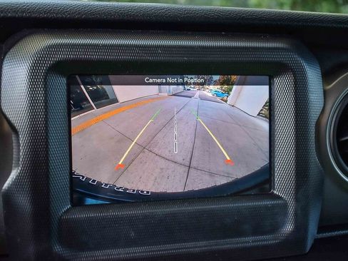 Used 2021 Jeep Wrangler Willys image 20