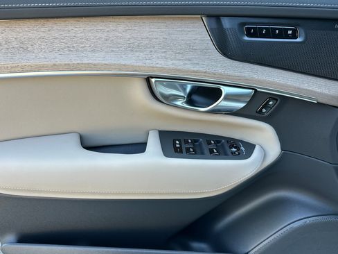 New 2026 Volvo XC90 B6 Plus w/ Protection Package Premier image 9