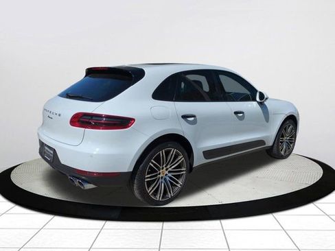Used 2018 Porsche Macan image 3