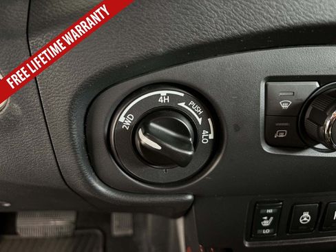 Used 2023 Nissan Frontier PRO-4X w/ Pro Convenience Package AWD/4WD image 38
