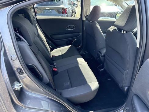 Used 2021 Honda HR-V EX image 11