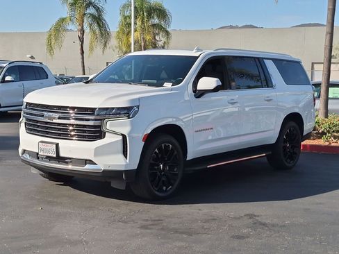 Used 2023 Chevrolet Suburban LT AWD/4WD image 5