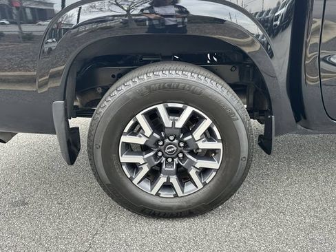 Used 2024 Nissan Frontier SL w/ Technology Package AWD/4WD image 19