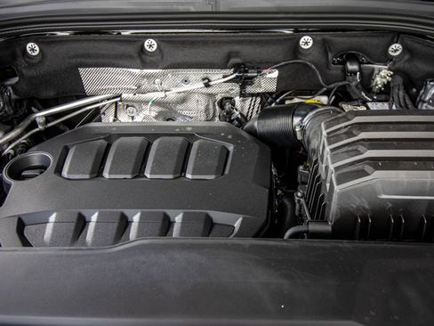 New 2026 Volkswagen Atlas Cross Sport SEL R-Line AWD/4WD image 11