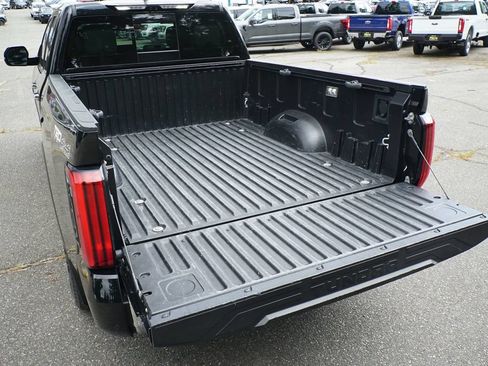 Used 2022 Toyota Tundra Limited w/ TRD Off-Road Package AWD/4WD image 28