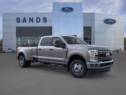 New 2026 Ford F350 XLT image 7