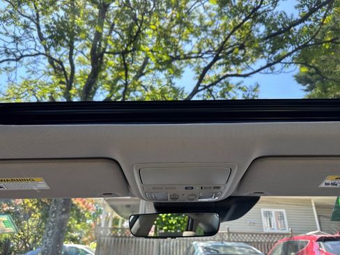 Used 2019 Honda Accord Touring image 27