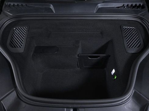 Certified 2025 Porsche Macan 4 Electric image 29