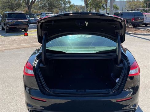 Used 2019 Maserati Ghibli image 12