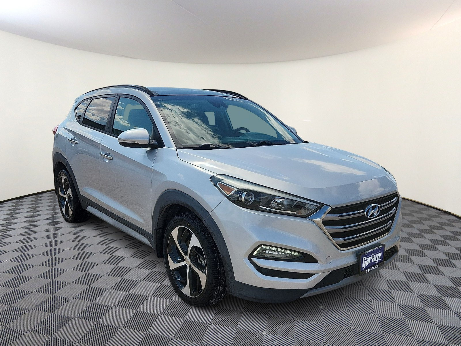 Used 2017 Hyundai Tucson Limited w/ Limited Ultimate Package 03 FWD image 6