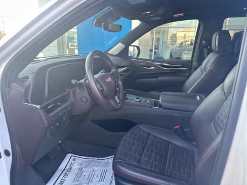 Used 2023 Cadillac Escalade Sport Platinum image 9