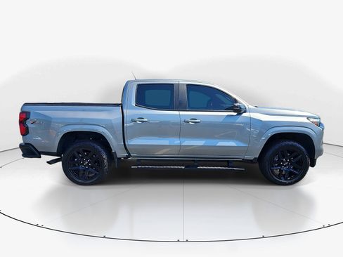 Used 2024 Chevrolet Colorado Z71 w/ Z71 Convenience Package 2 AWD/4WD image 2