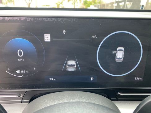 Certified 2025 Hyundai Kona SEL image 33