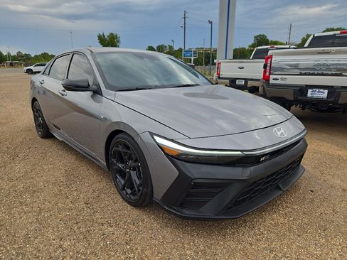 Used 2025 Hyundai Elantra N Line FWD image 8