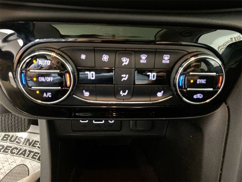 Used 2023 Buick Encore GX Essence w/ Experience Buick Package image 18