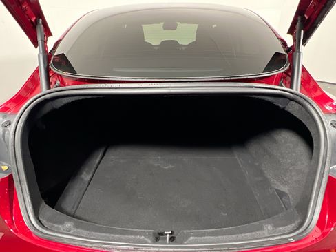 Used 2024 Tesla Model 3 Standard Range image 33