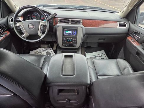 Used 2013 GMC Sierra 2500 SLT w/ Suspension Package, Off-Road AWD/4WD image 45