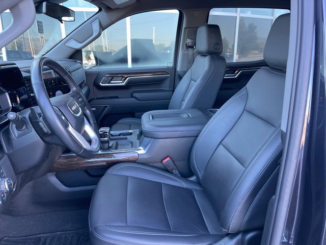 Used 2022 GMC Sierra 1500 Elevation w/ Elevation Premium Package AWD/4WD image 11
