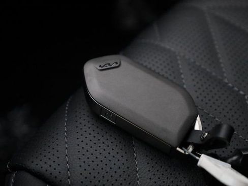 New 2025 Kia Telluride SX X-Line image 32