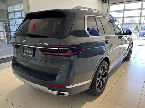 Used 2023 BMW X7 xDrive40i w/ Parking Assistance Package AWD/4WD image 8